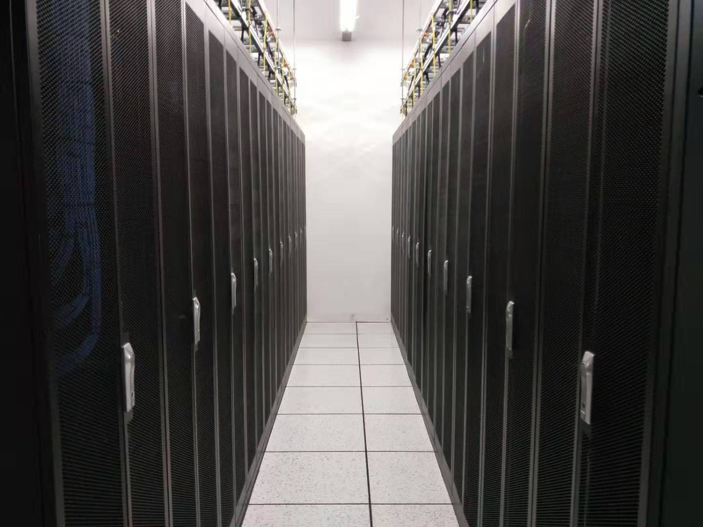 炉霍IDC机柜促销季开启